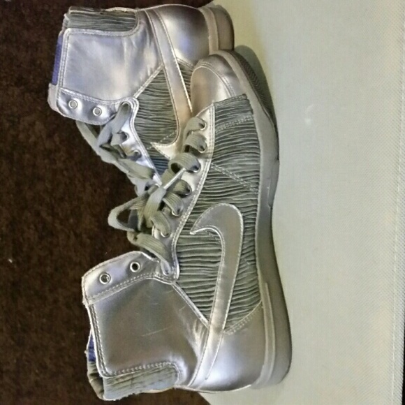 Nike High Tops - Picture 2 of 4