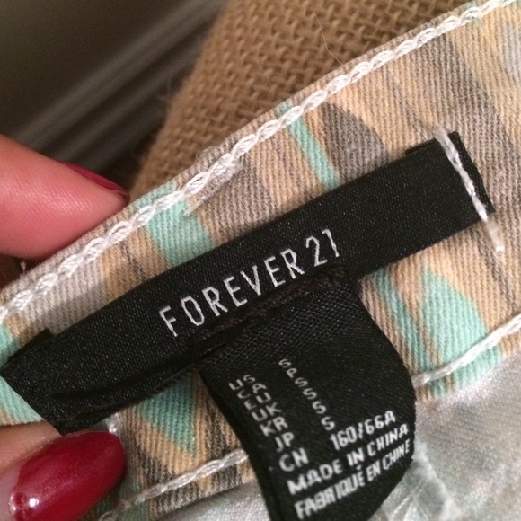 Pattern pants - Picture 3 of 3