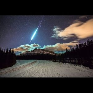 Meet your Posher, Amina