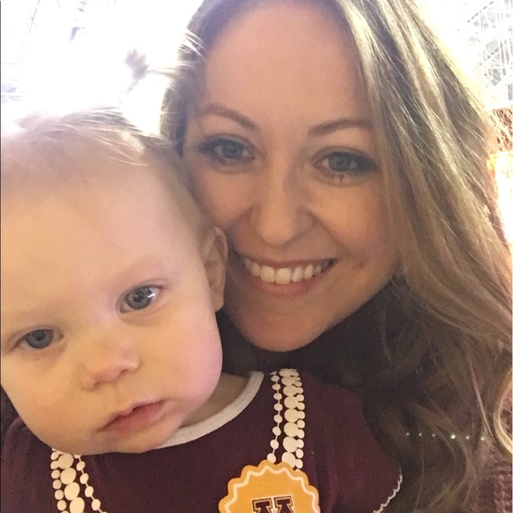 Meet your Posher, Jess - Picture 2 of 2