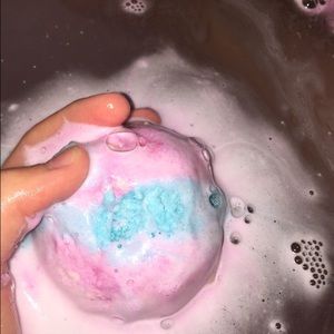 Meet your Posher, Macy