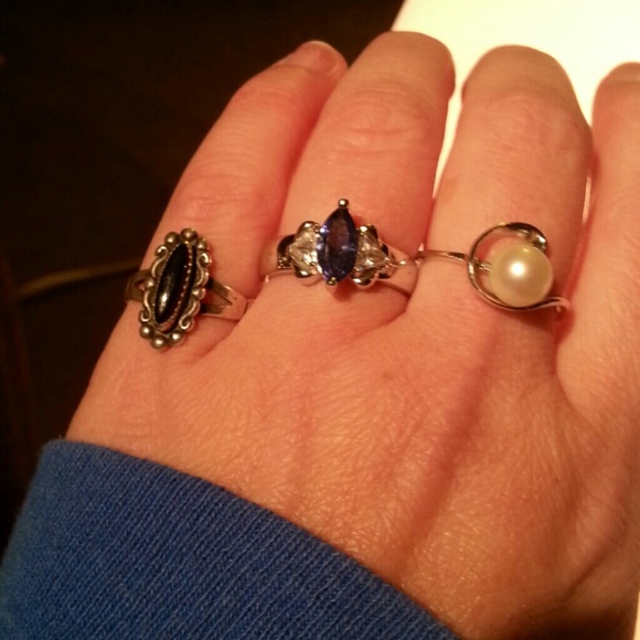 5 Ring Bundle - Picture 2 of 2