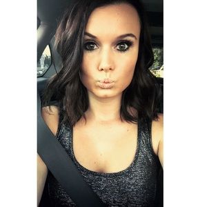 Meet your Posher, Zaneta