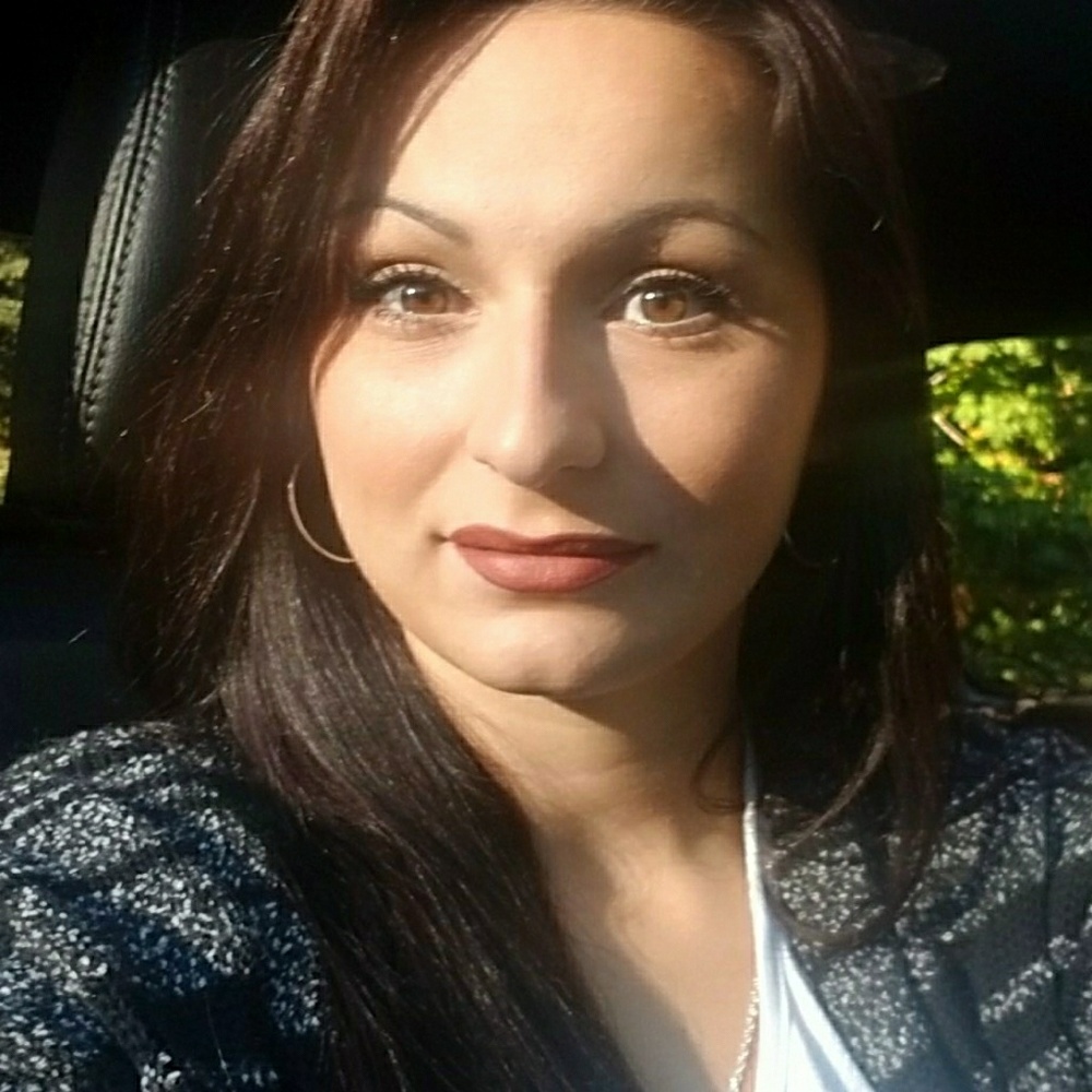 Meet your Posher, Amber