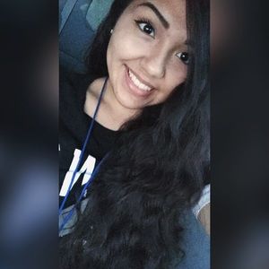 Meet your Posher, Julissa