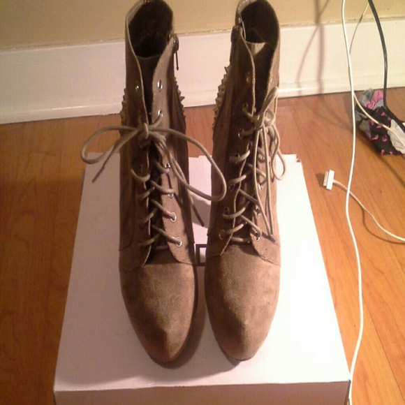 Spiked ankle boots