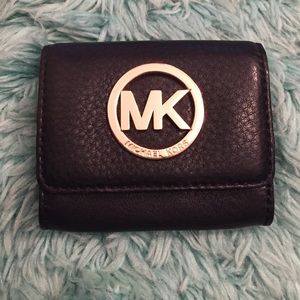 SOLD🎉Michael Kors wallet