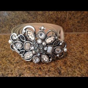 BEAUTIFUL LEATHER ROCK BELT WITH BUCKLE