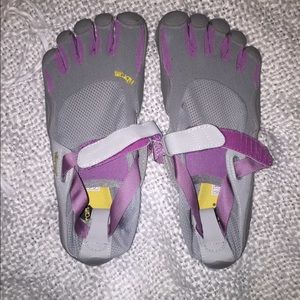 Vibram five finger Shoes