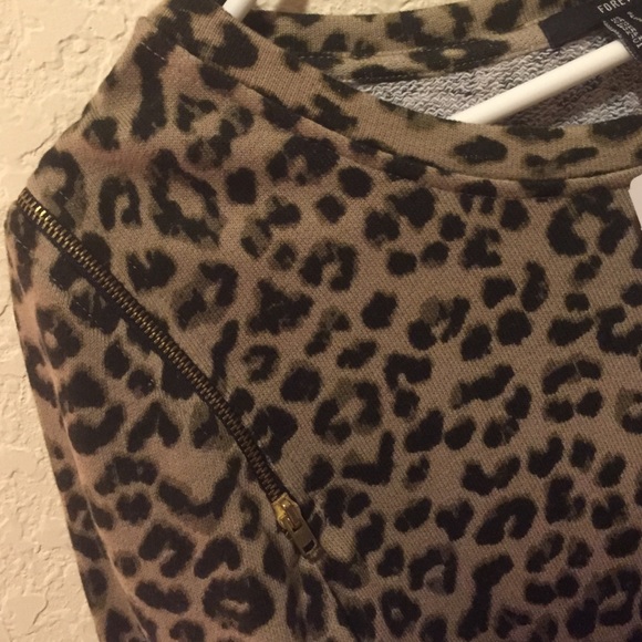 Sweater! - Picture 2 of 3