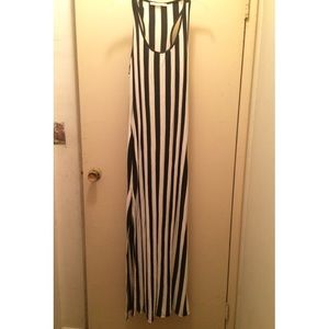 Striped maxi dress 🎀