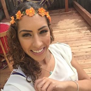 Meet your Posher, Ariana