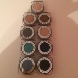 Loreal paris infallible 24 hr eye shadow!