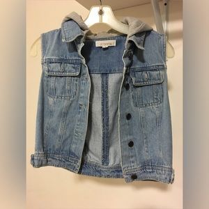 Jean Vest