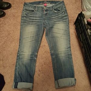 Low rise Capri jeans