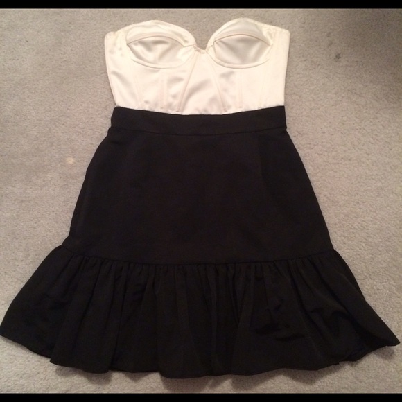 Jill Stuart strapless cocktail dress 4