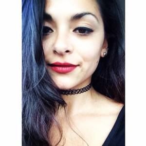 Meet your Posher, Alexia