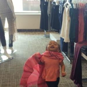 Meet your Posher, Sapphire