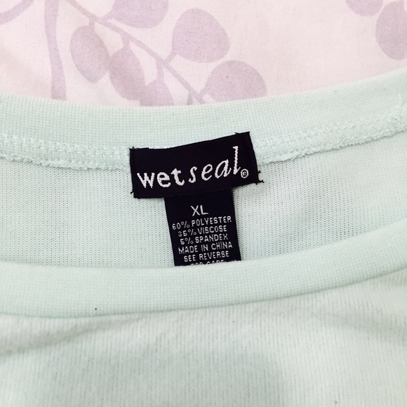 Super soft & cozy sweater. XL - Picture 4 of 4