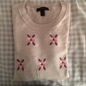 J. Crew 3/4 sleeve light grey flower sweater XS