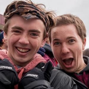 Meet your Posher, Max