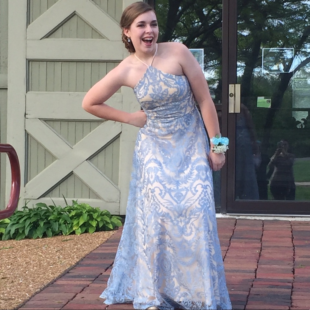 Meet your Posher, Emma