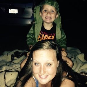 Meet your Posher, Janel