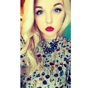 Meet your Posher, Raylee