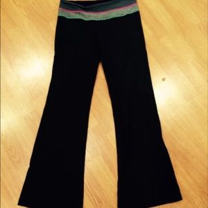Lululemon reversible groove pant size 8