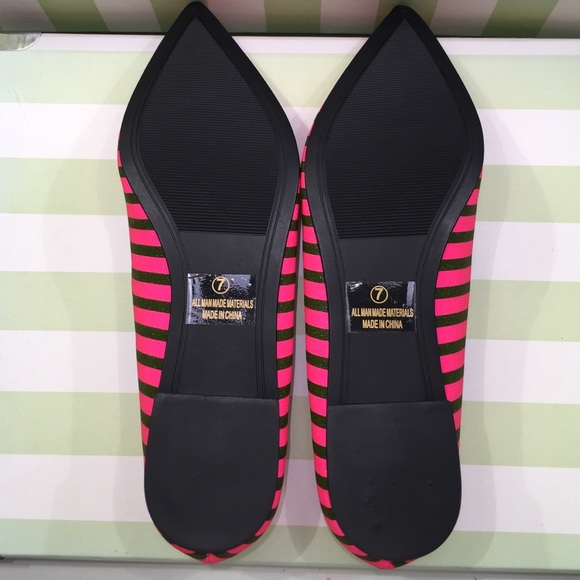 βSOLDβ ALBA Pink & Black Pointy Toe Flats - Picture 3 of 4