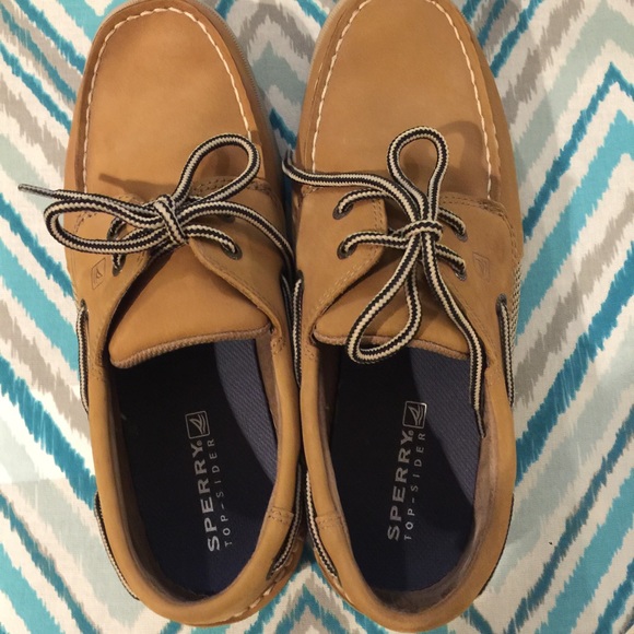 Sperry topsider