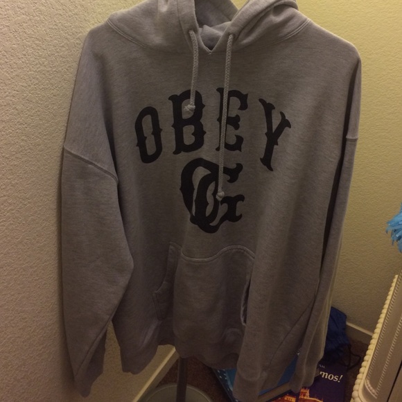 Obey OG sweater