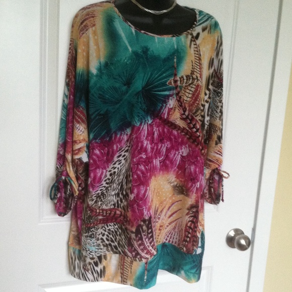 Patterned quarter sleeve top