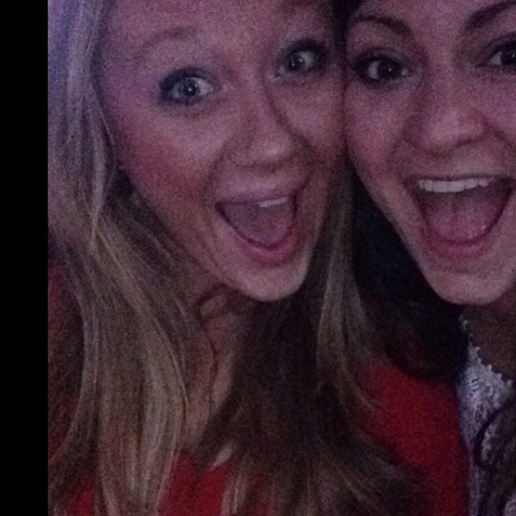 Meet your Posher, Caroline