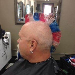 Meet your Posher, Clinton