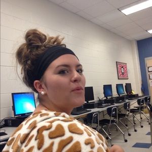 Meet your Posher, Justine