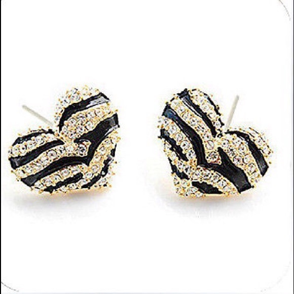 Coming soon.  Beautiful Betsy Johnson earrings. - Picture 2 of 3