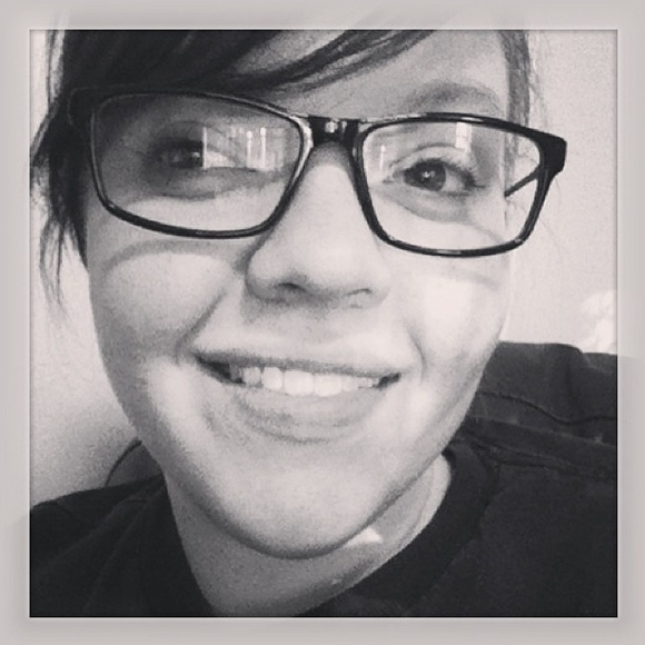 Meet your Posher, Jessica - Picture 1 of 1