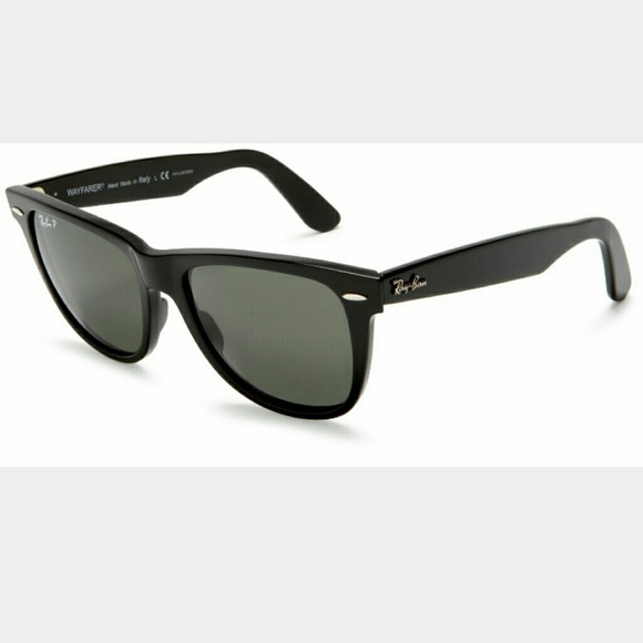 Black Wayfarer Ray Bans