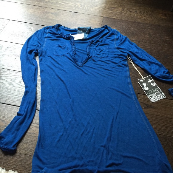 Brand new blue top