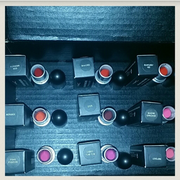 LIPSTICKS! - Picture 2 of 3