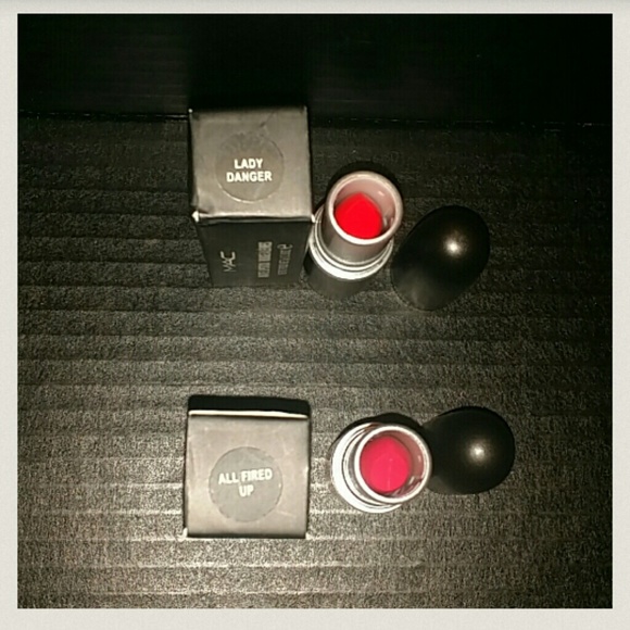 LIPSTICKS! - Picture 3 of 3