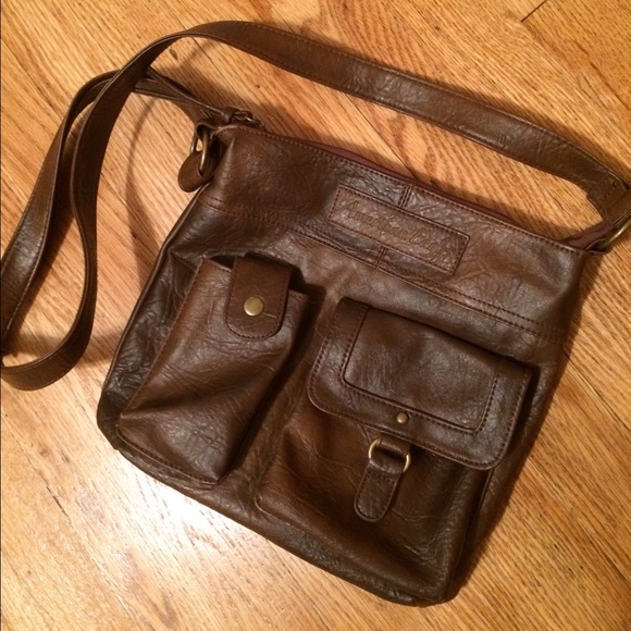AE Crossbody