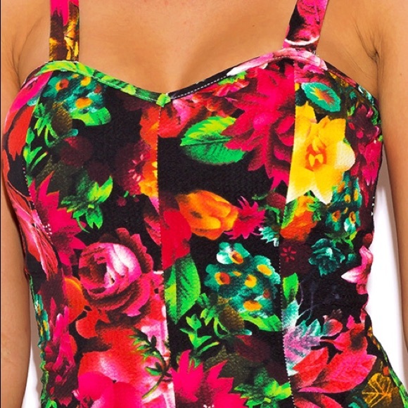 Peplum Top - Picture 2 of 4