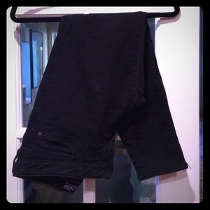 Black Old Navy skinny jeans, Rock Star fit. 12P