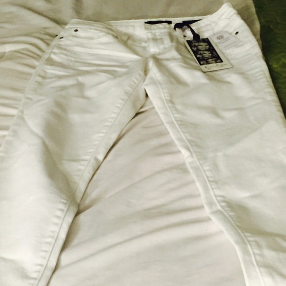 Jeans - Picture 2 of 2