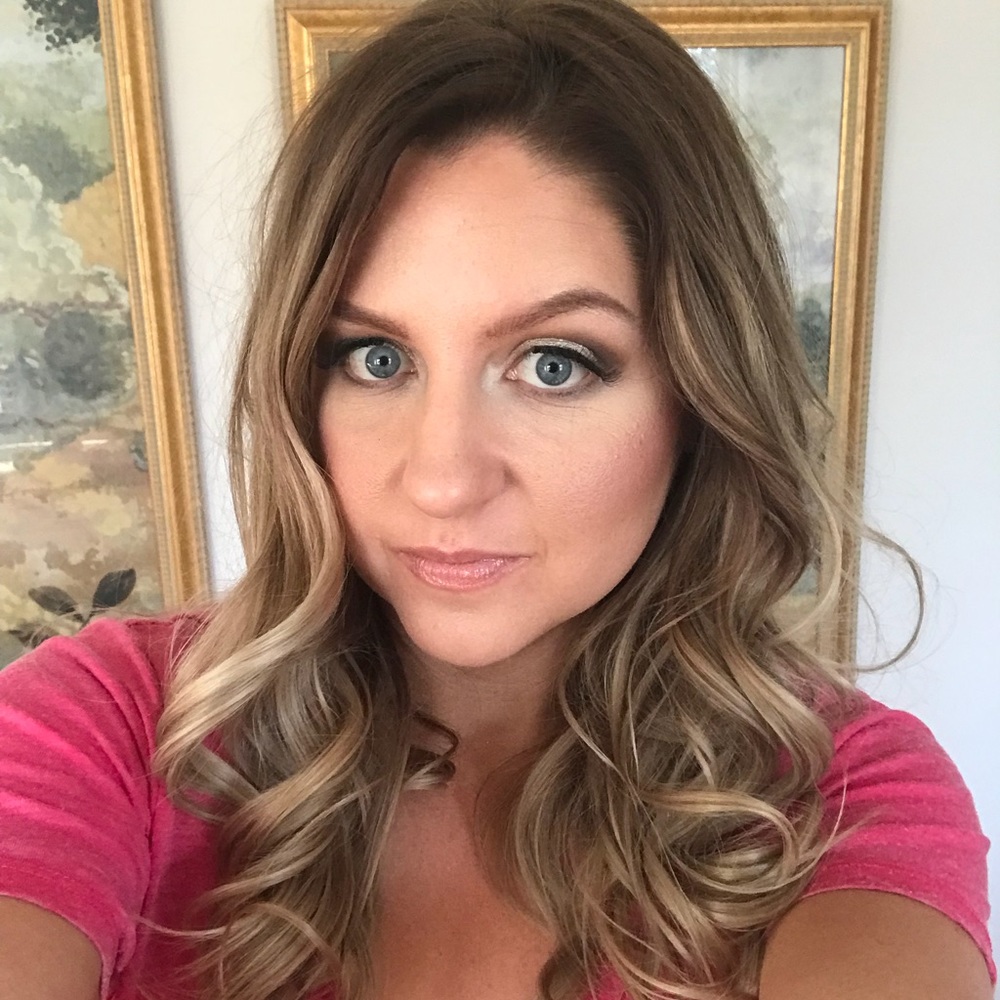 Meet your Posher, Leslie