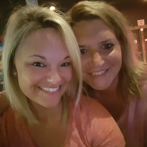 Meet your Posher, Alisa - Picture 5 of 8