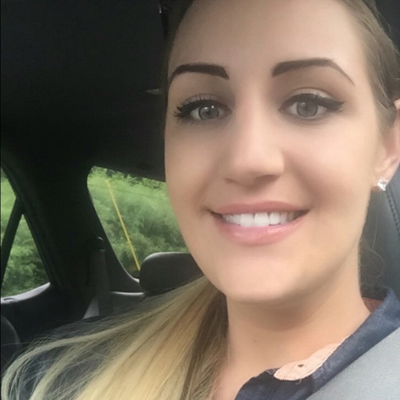 Meet your Posher, Kristen