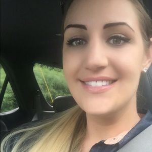 Meet your Posher, Kristen